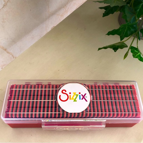 New Sizzix Garden Delights die cut sizzixlet letters numbers and punctuation - Picture 1 of 13